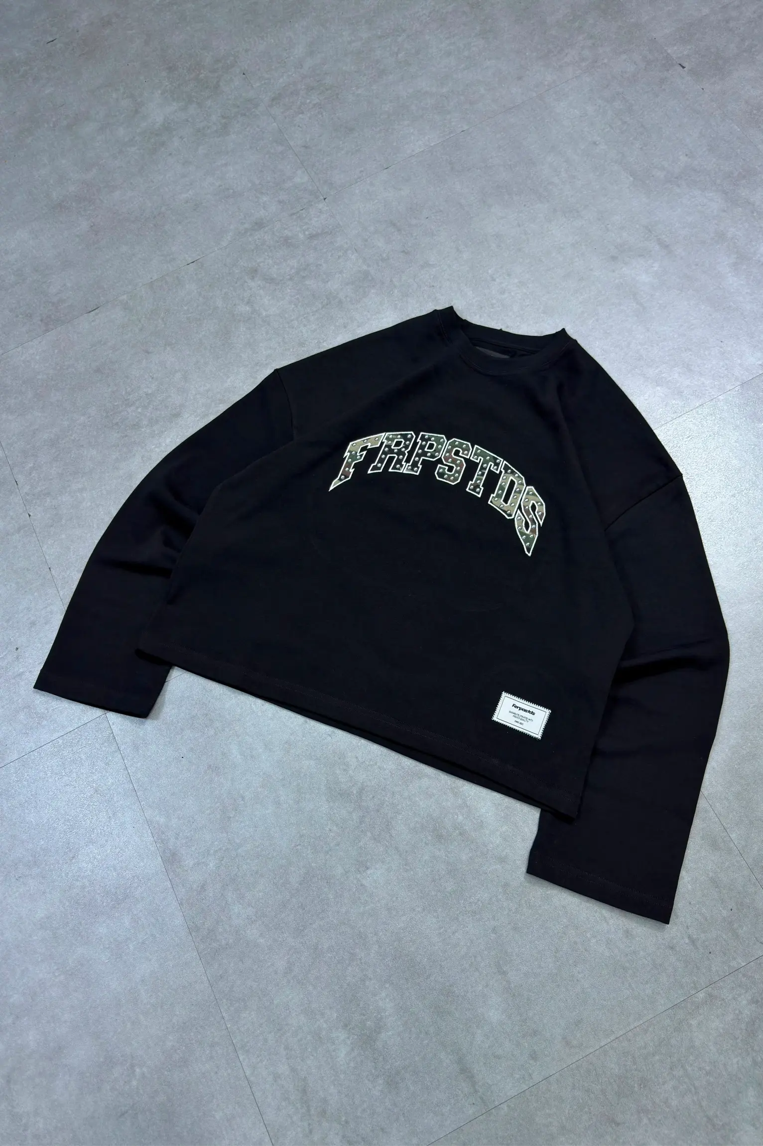 LONG SLEEVE WAR