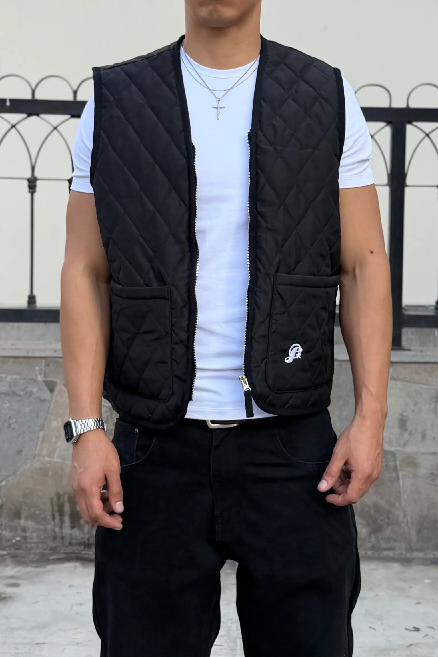 VEST DIAMOND PADDED FULL BLACK